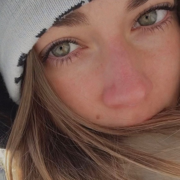 Meet your Posher, Maycie - Picture 1 of 1